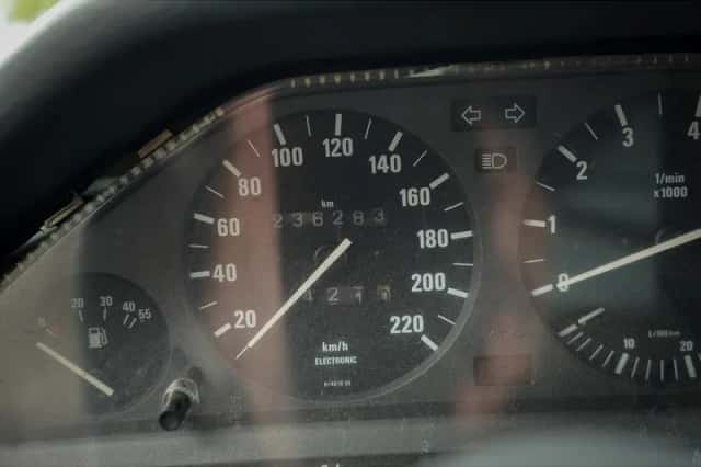 BMW 3-Serie (1985) thumbnail 14