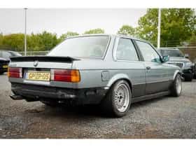 BMW 3-Serie (1985) thumbnail 3