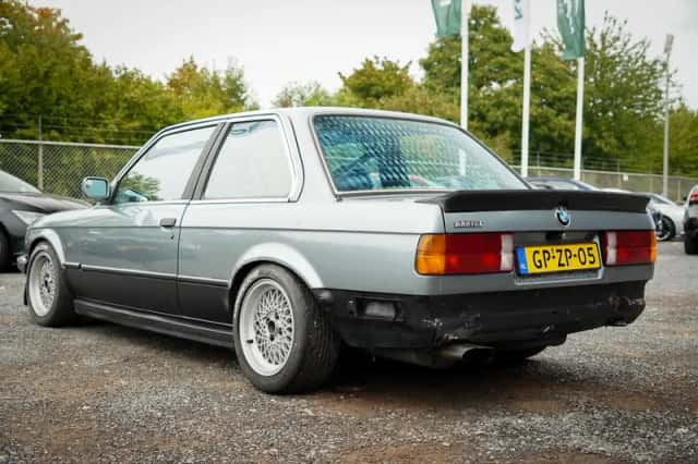 BMW 3-Serie (1985) thumbnail 7