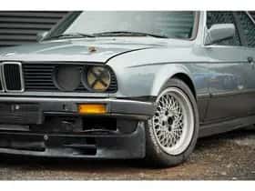 BMW 3-Serie (1985) thumbnail 9