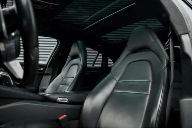 Porsche Panamera (2017) thumbnail 2