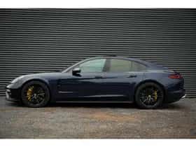 Porsche Panamera thumbnail 3