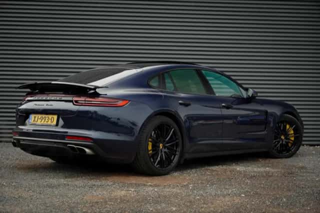 Porsche Panamera (2017) thumbnail 4