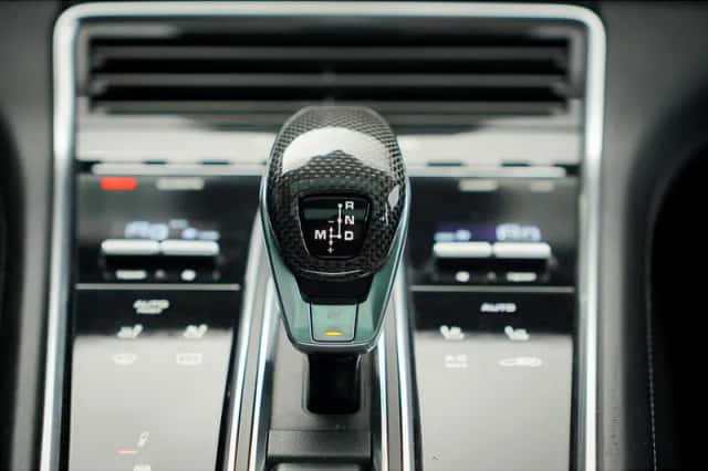 Porsche Panamera (2017) thumbnail 36
