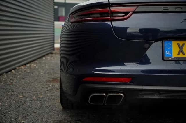 Porsche Panamera (2017) thumbnail 40