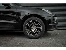 Porsche Macan (2020) thumbnail 11