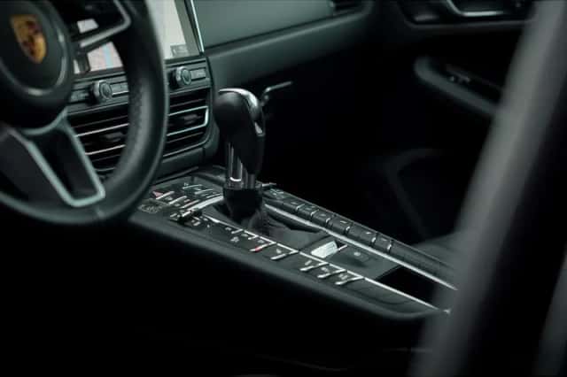 Porsche Macan (2020) thumbnail 30