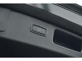 Porsche Macan (2020) thumbnail 31