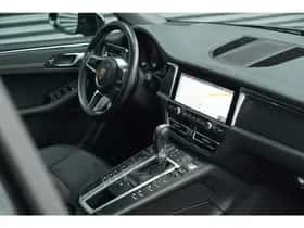 Porsche Macan (2020) thumbnail 36