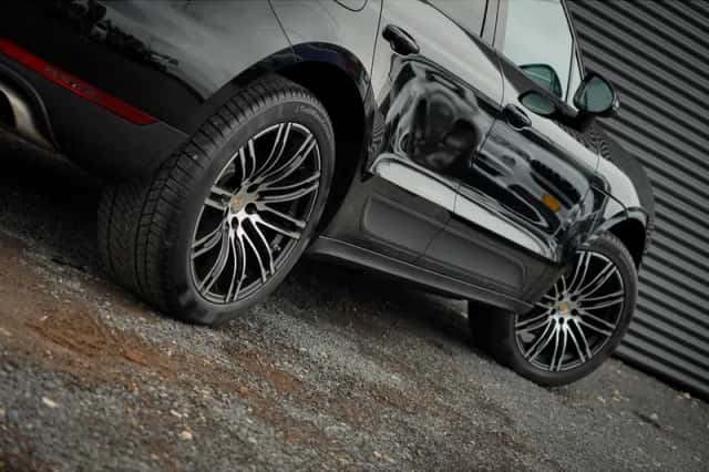 Porsche Macan (2020) thumbnail 5