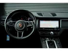 Porsche Macan (2020) thumbnail 43