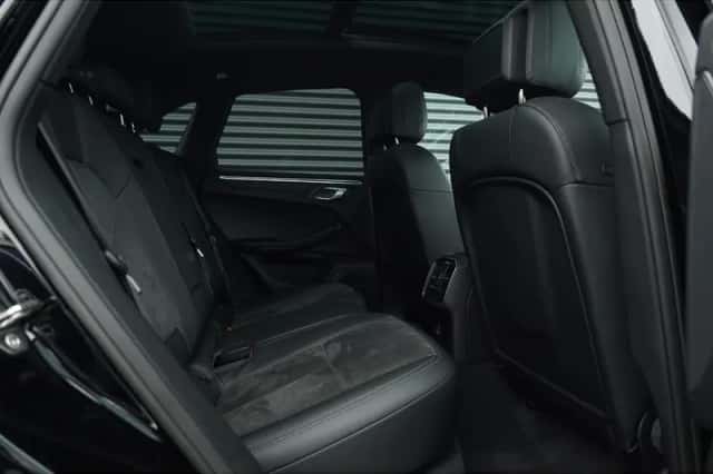 Porsche Macan (2020) thumbnail 8