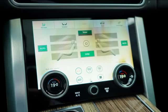 Land Rover Range Rover (2019) thumbnail 24