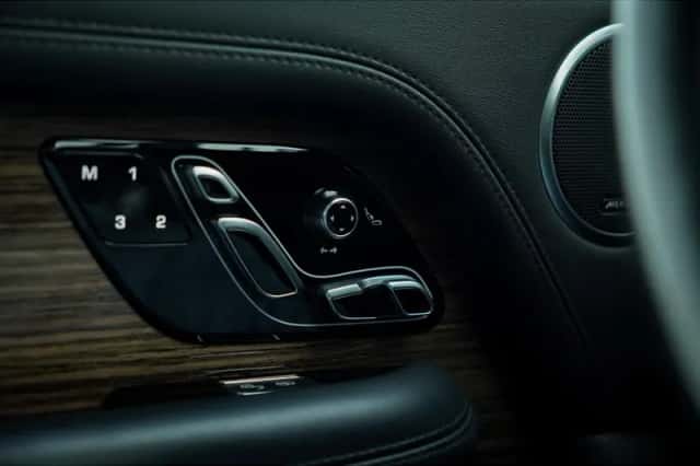 Land Rover Range Rover (2019) thumbnail 33