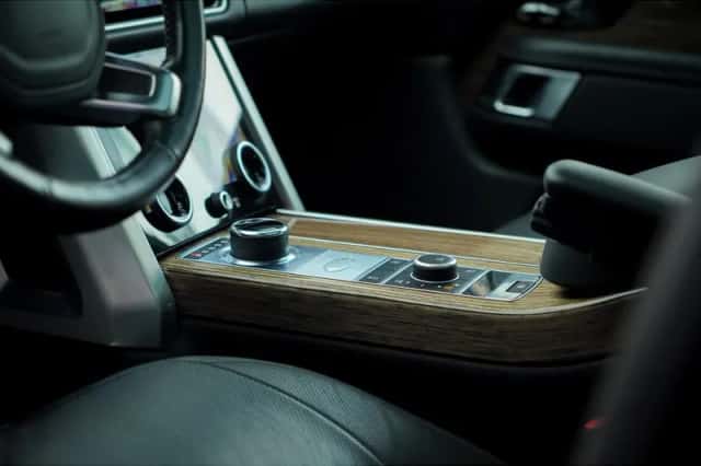 Land Rover Range Rover (2019) thumbnail 36