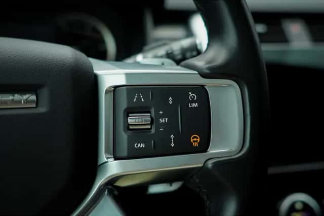 Land Rover Discovery (2024) thumbnail 19