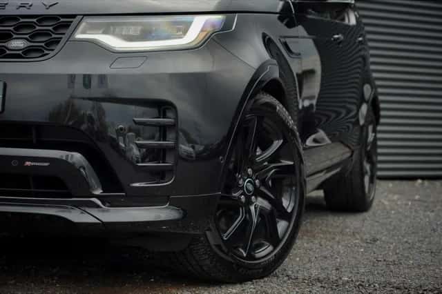 Land Rover Discovery (2024) thumbnail 23