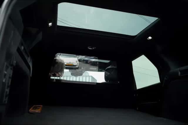 Land Rover Discovery (2024) thumbnail 29