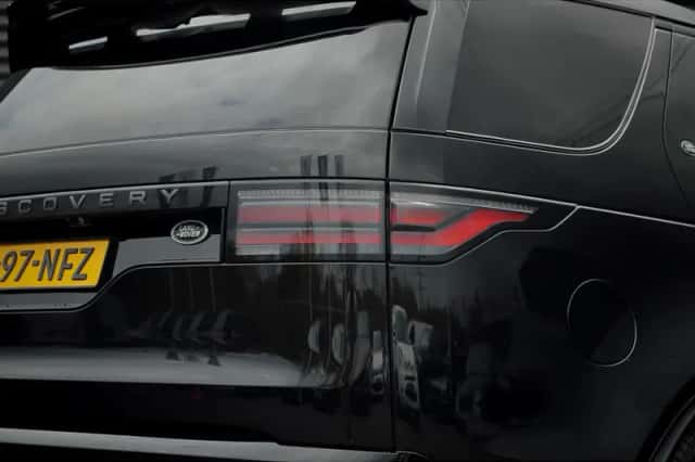 Land Rover Discovery (2024) thumbnail 32
