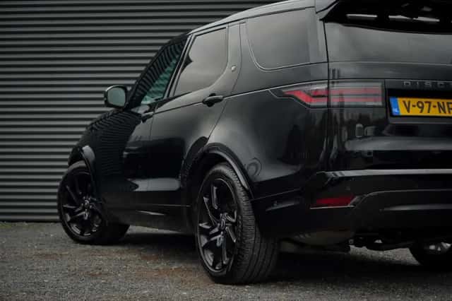 Land Rover Discovery (2024) thumbnail 35