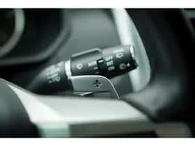 Land Rover Discovery (2024) thumbnail 38