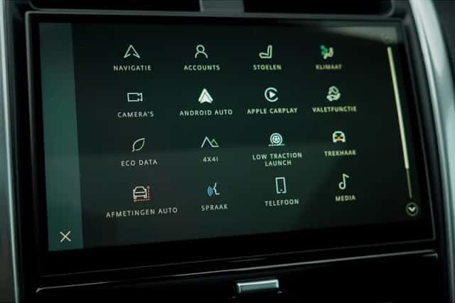 Land Rover Discovery (2024) thumbnail 45