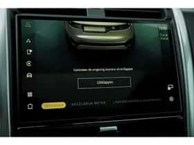 Land Rover Discovery (2024) thumbnail 47