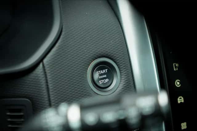 Land Rover Discovery (2024) thumbnail 51