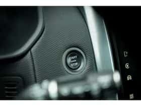 Land Rover Discovery (2024) thumbnail 51