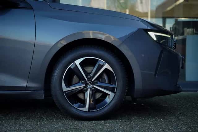 Opel Astra (2023) thumbnail 11