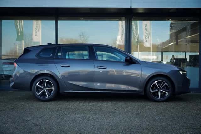 Opel Astra (2023) thumbnail 13