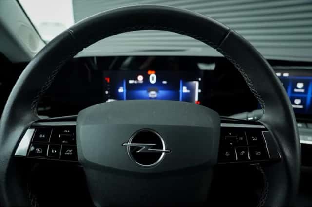 Opel Astra (2023) thumbnail 17