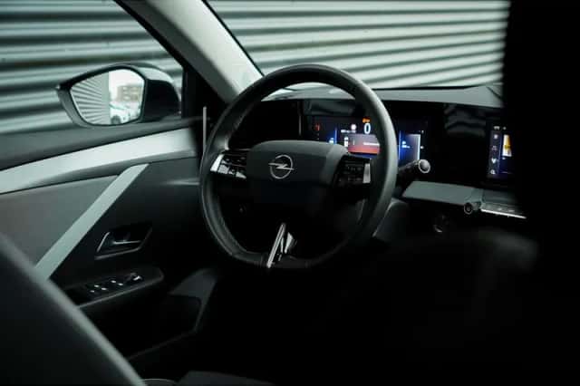 Opel Astra (2023) thumbnail 24