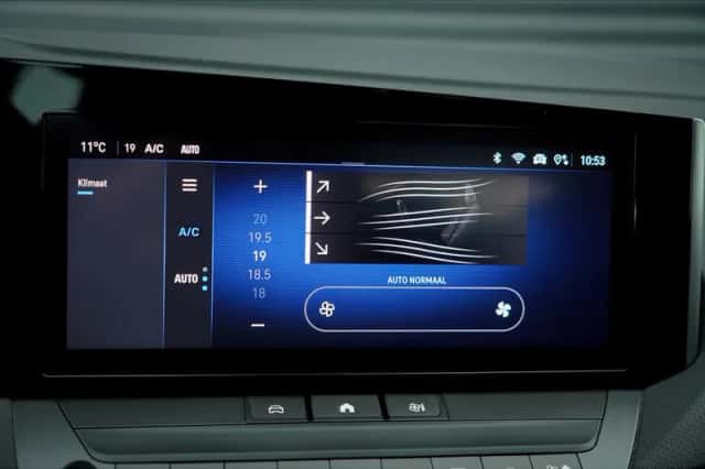 Opel Astra (2023) thumbnail 30