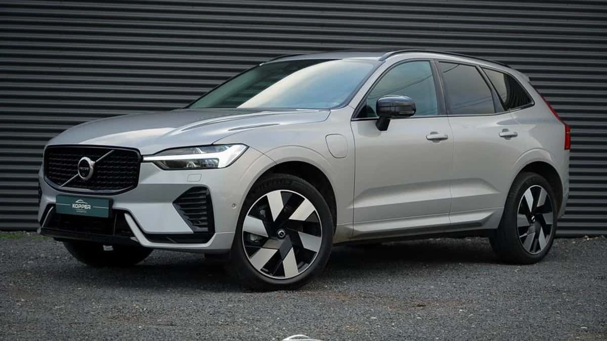 Volvo XC60 (2025) — foto 1