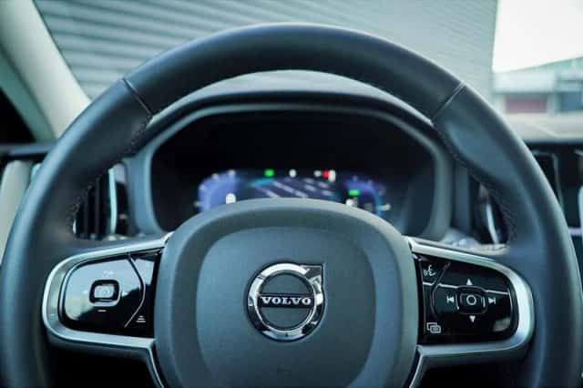 Volvo XC60 (2025) thumbnail 17