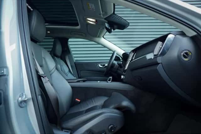Volvo XC60 (2025) thumbnail 22