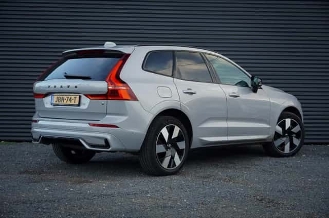 Volvo XC60 (2025) thumbnail 4
