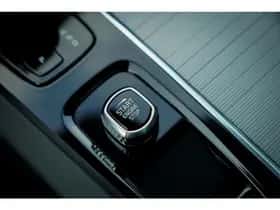 Volvo XC60 (2025) thumbnail 34