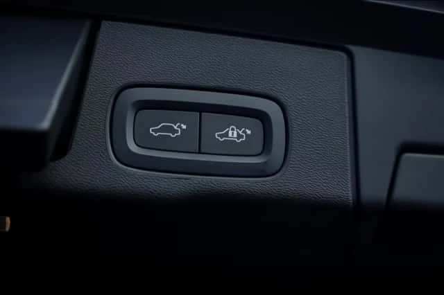 Volvo XC60 (2025) thumbnail 40