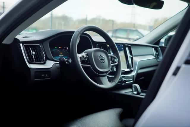 Volvo XC60 (2025) thumbnail 6