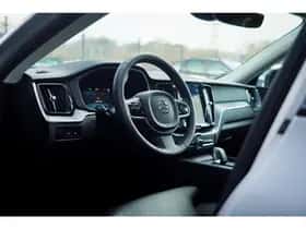 Volvo XC60 (2025) thumbnail 6