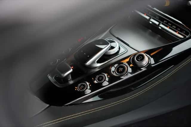 Mercedes-Benz AMG GT (2017) thumbnail 58
