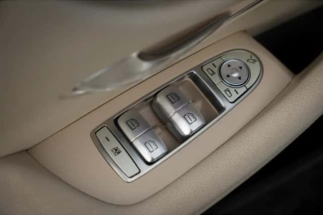 Mercedes-Benz E-Klasse (2023) thumbnail 15