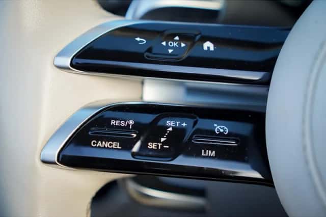 Mercedes-Benz E-Klasse (2023) thumbnail 23