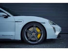 Porsche Taycan (2020) thumbnail 11