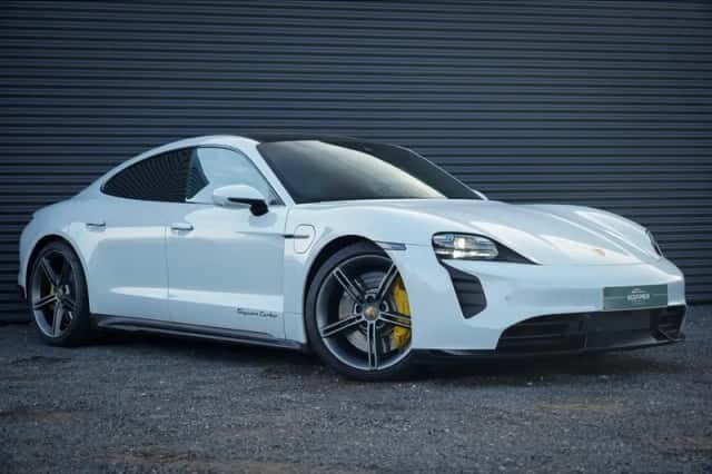 Porsche Taycan (2020) thumbnail 12