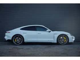 Porsche Taycan (2020) thumbnail 13
