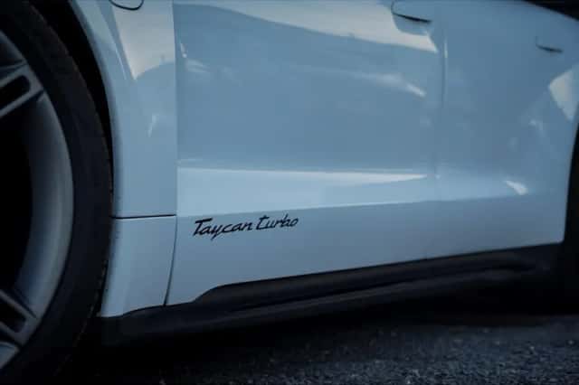 Porsche Taycan (2020) thumbnail 19