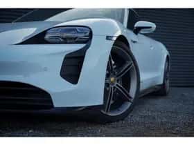 Porsche Taycan (2020) thumbnail 20